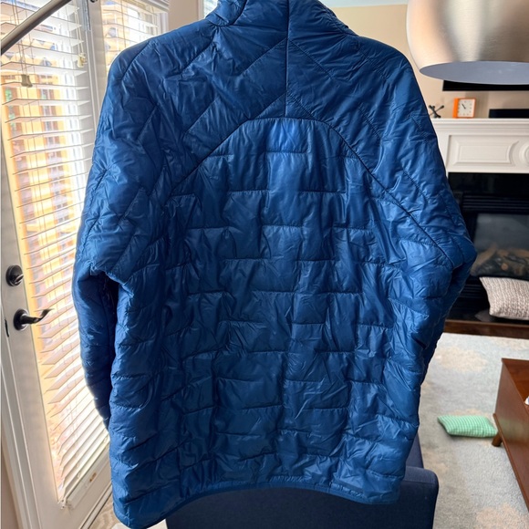 Patagonia Nano Puff Insulated Jacket (L) - Picture 2 of 5